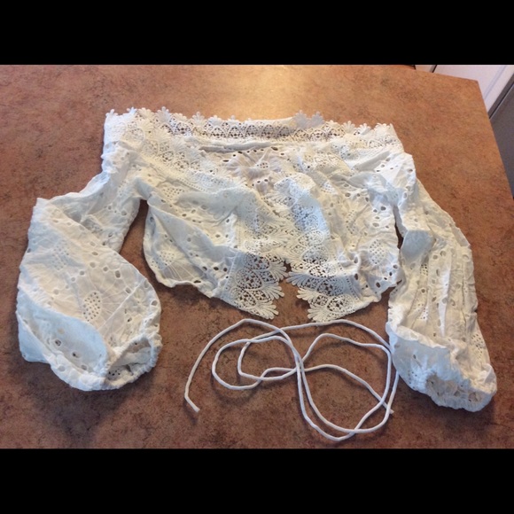 💜Restocked gorgeous lace up crop top💜 - Picture 4 of 8